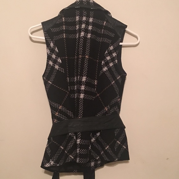 CAbi vest - Picture 3 of 7